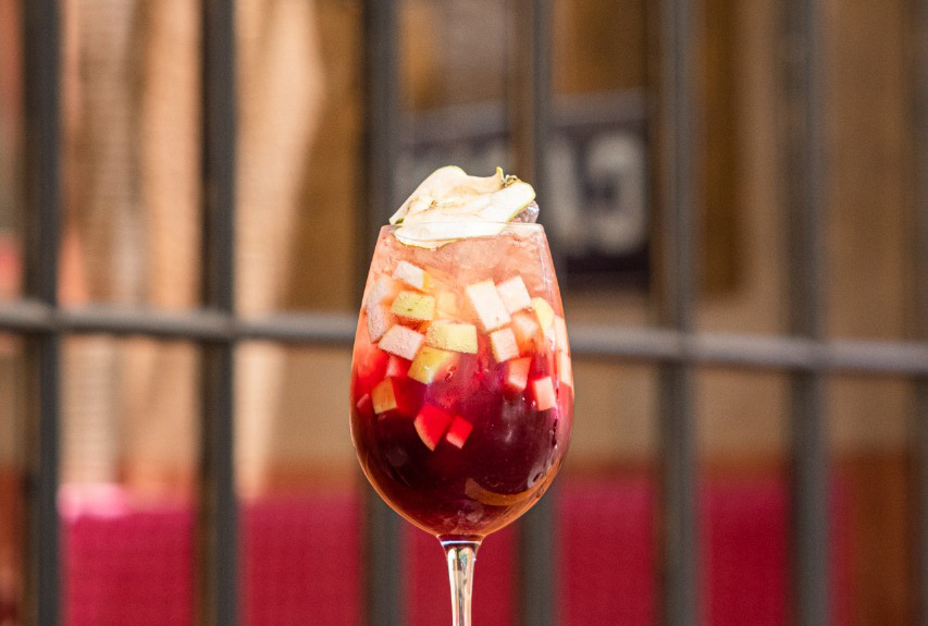 La Vinoteca celebra el Día Mundial de la Sangría y te recomienda una exquisita receta para disfrutar